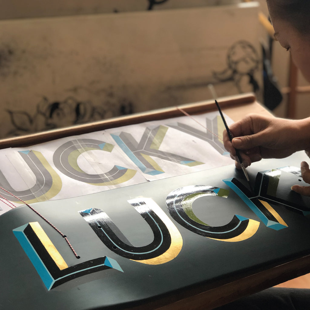 LUCKY LETTERING - Dutch on Wheels